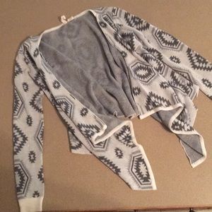 Gray Aztec print drape front cardigan